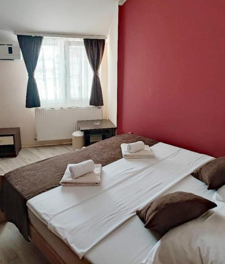 Guest House Villa Mir Kragujevac Værelse billede