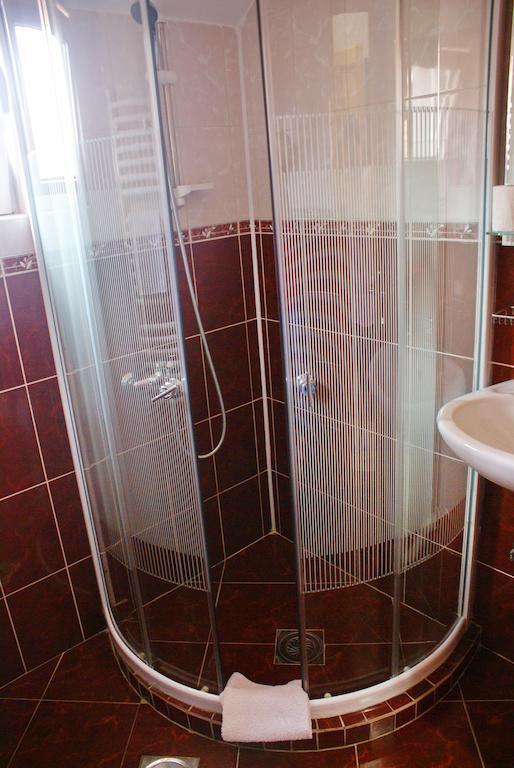 Guest House Villa Mir Kragujevac Værelse billede