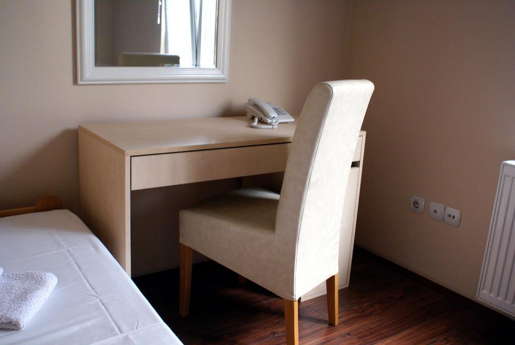 Guest House Villa Mir Kragujevac Eksteriør billede